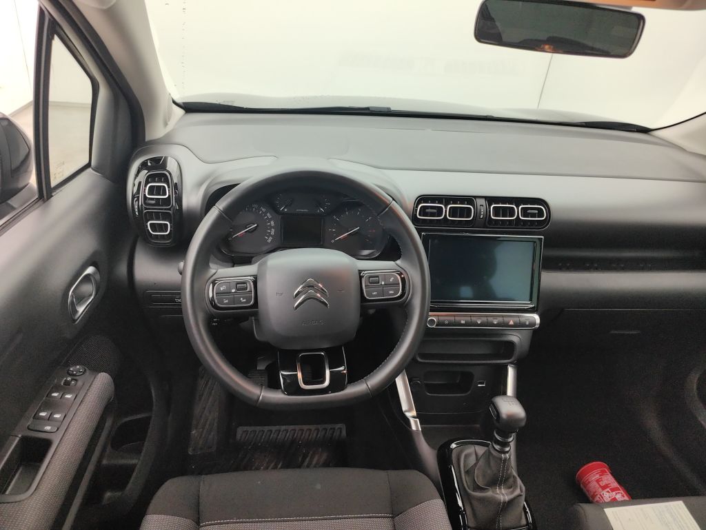Photo 10