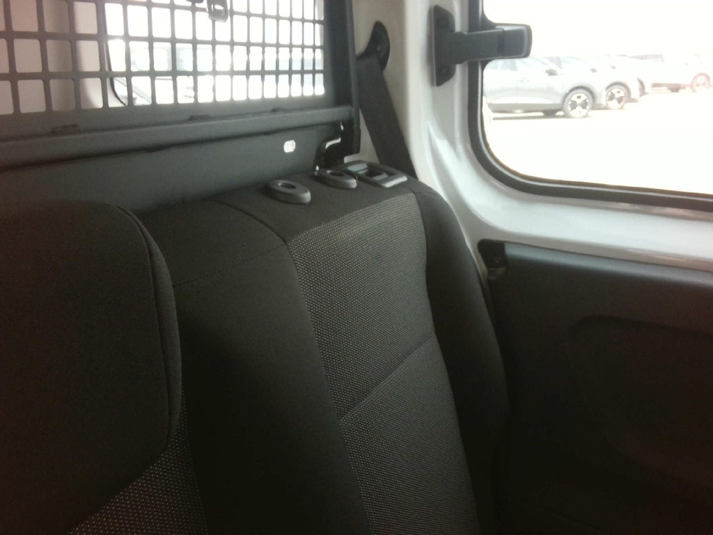Photo 37