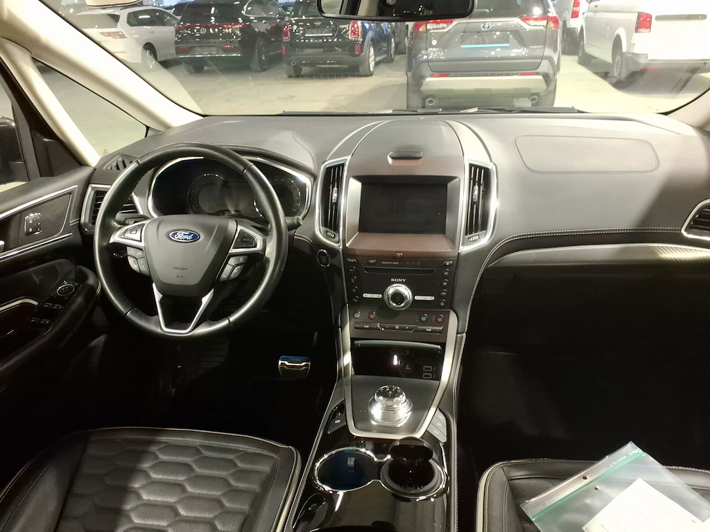 Photo 6