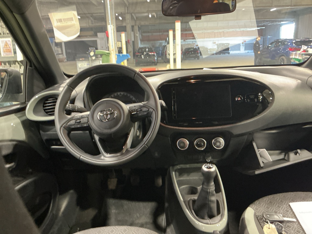 Photo 6