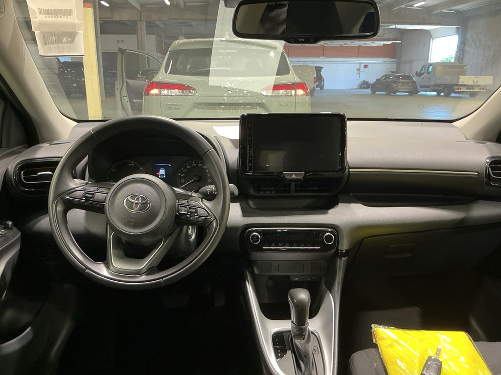 Photo 6