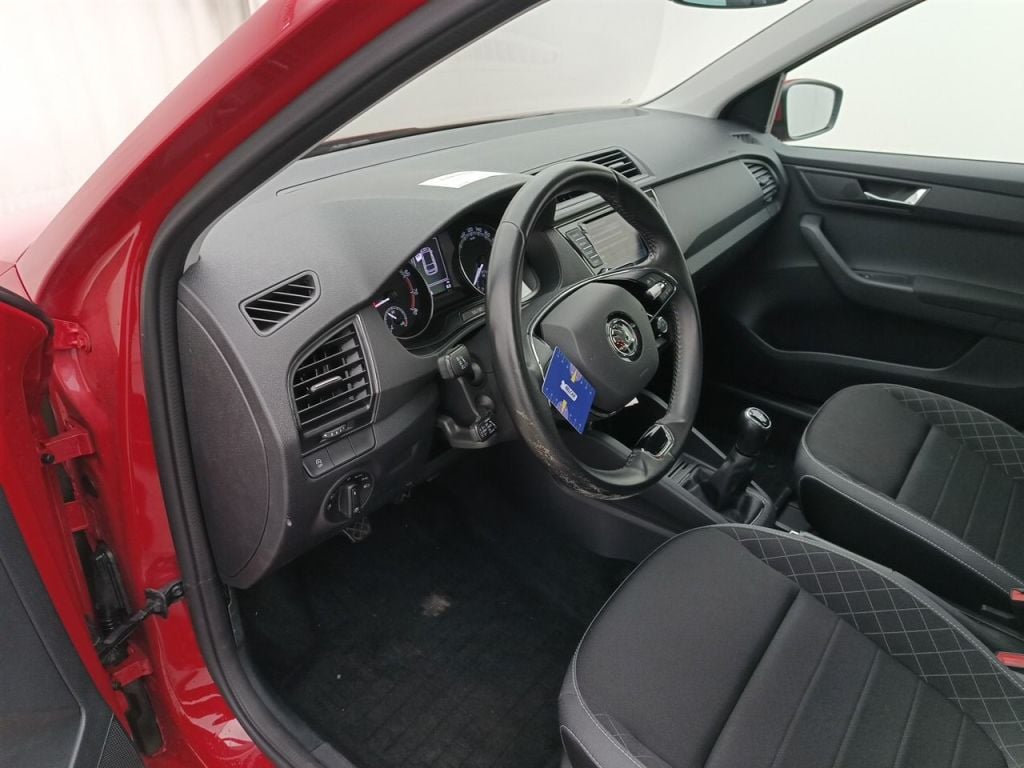 Photo 48