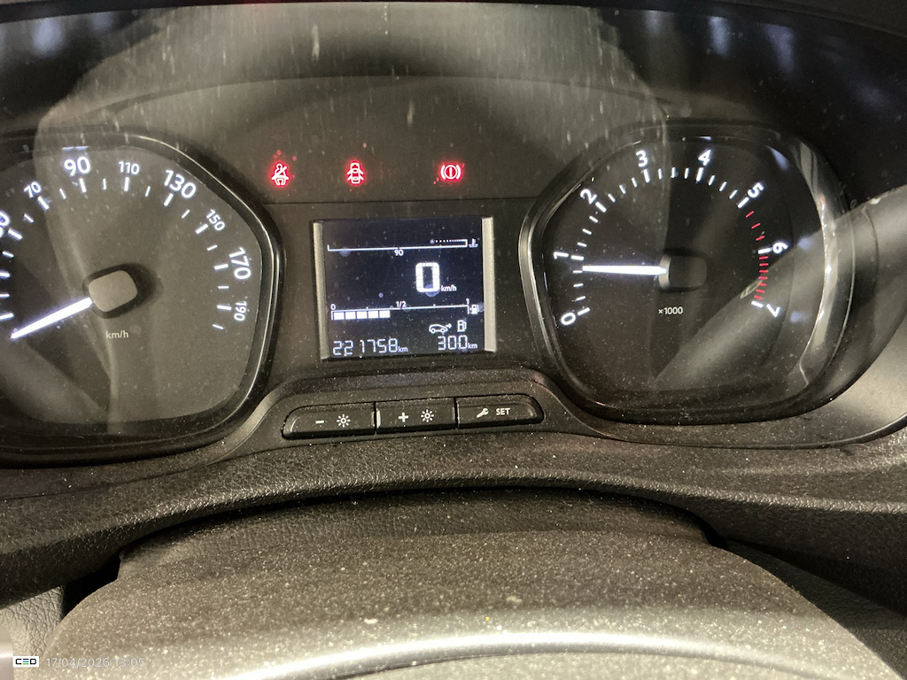 Photo 18