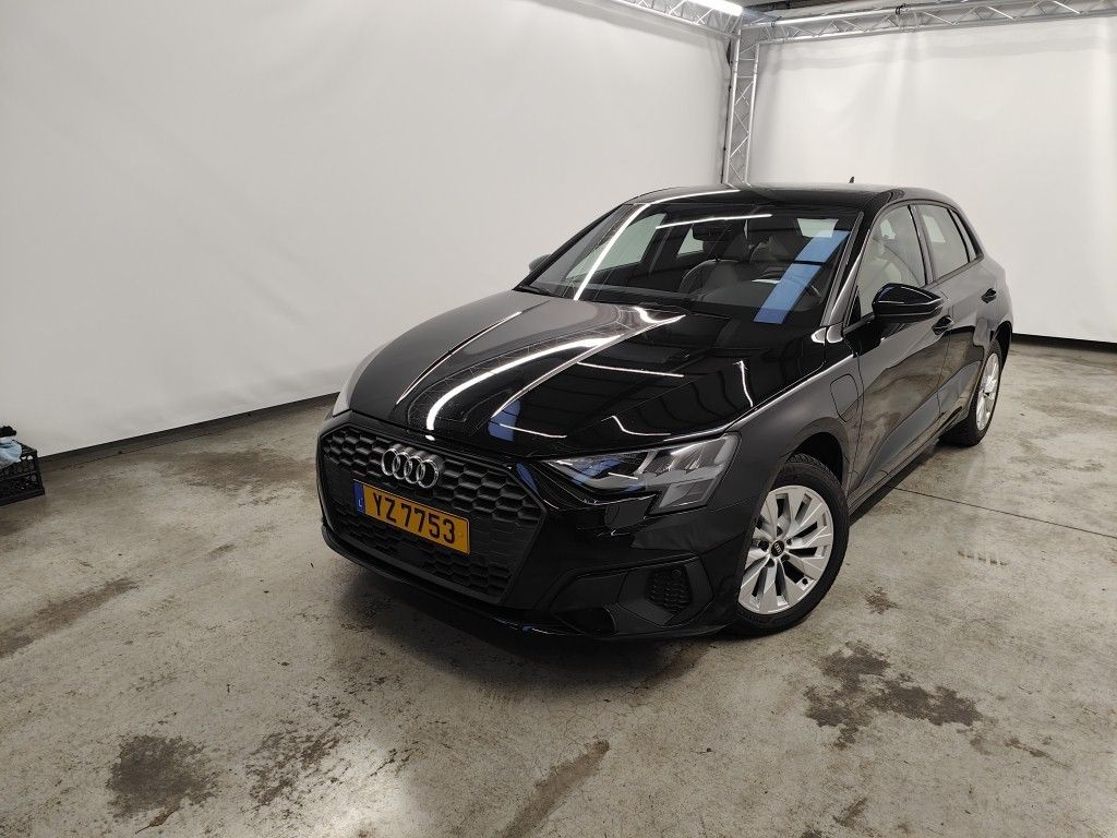 AUDI A3 1395.0 cc Automatic (2022)