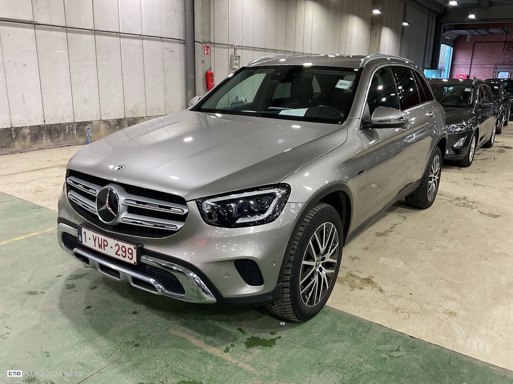 Mercedes GLC 300 1950.0 cc Automatic (2021)