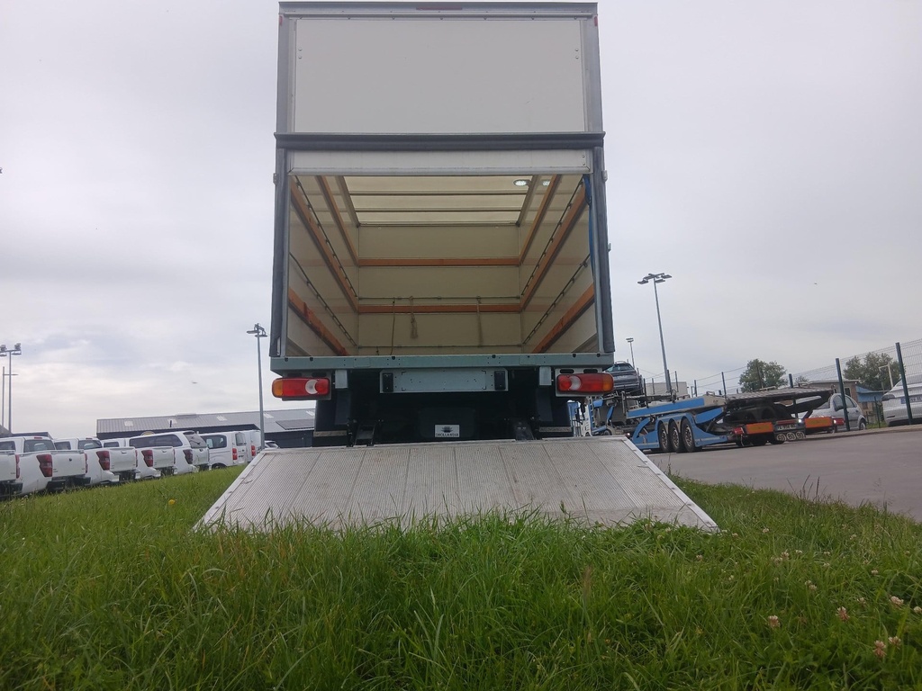 FIAT Ducato Manual (2020)