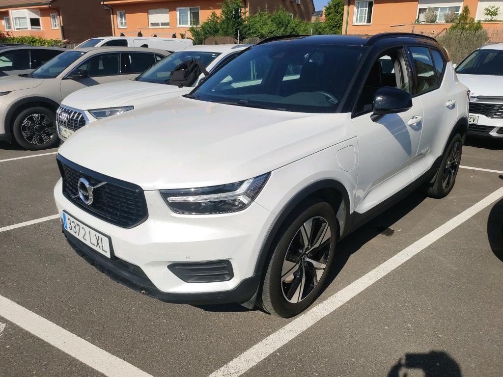 VOLVO XC40 1477.0 cc Automatic (2022)