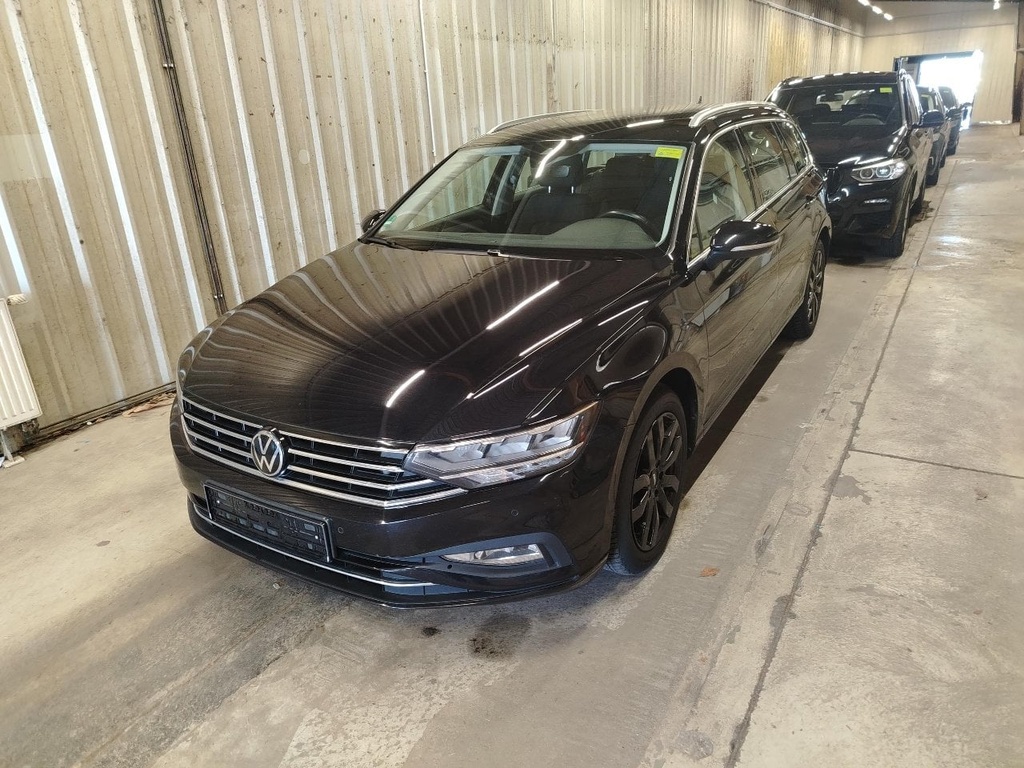 Volkswagen Passat Variant 1968.0 cc Automatic (2021)