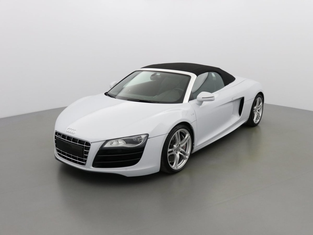 AUDI R8 (Year of Construction 2012, 532 PS, Petrol)
