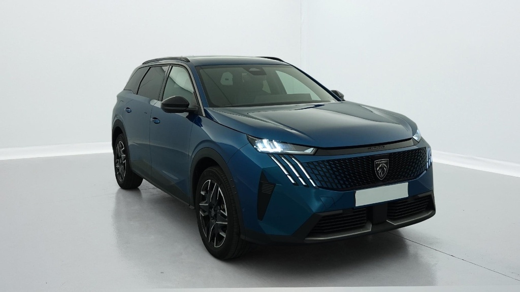 PEUGEOT 5008 (Year of Construction 2025, 136 PS, Petrol)