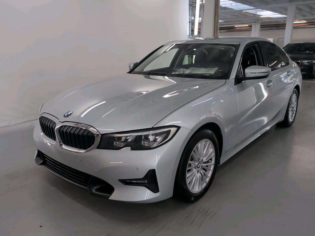 BMW 318 1995.0 cc Manual (2021)