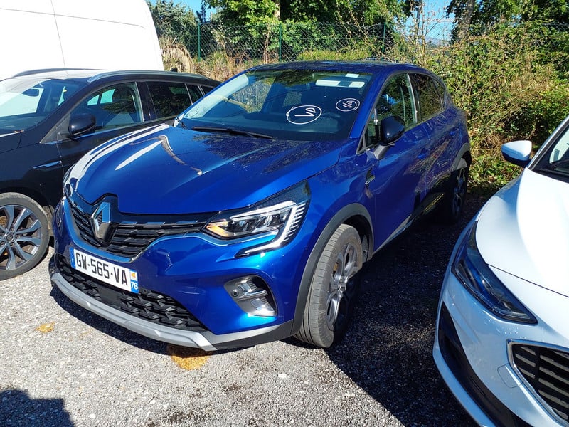 RENAULT Captur Manual (2024)