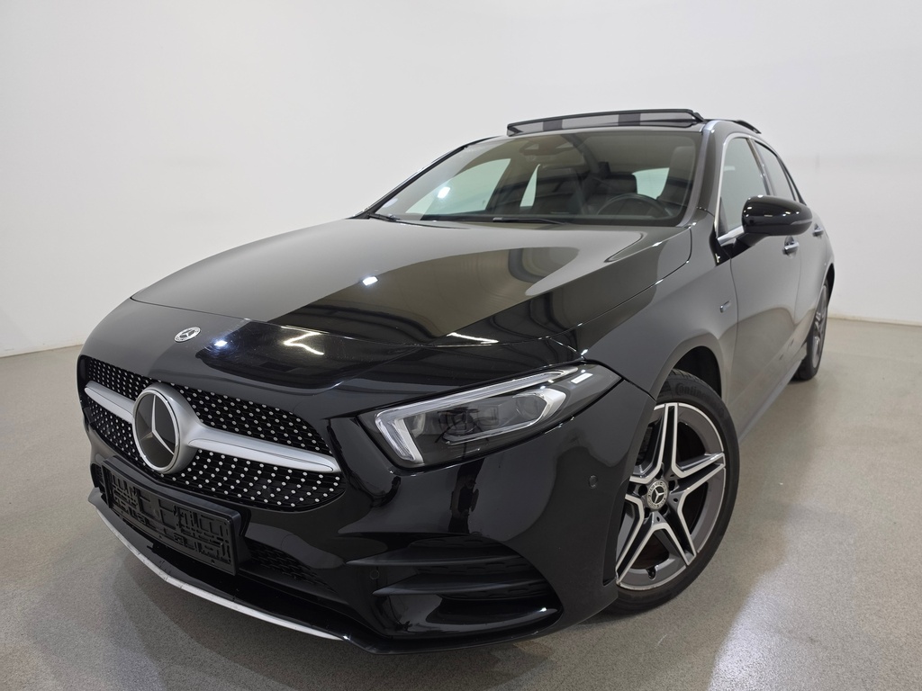 Mercedes A 250 (Year of Construction 2020, 218 PS, Hybrid Petrol)