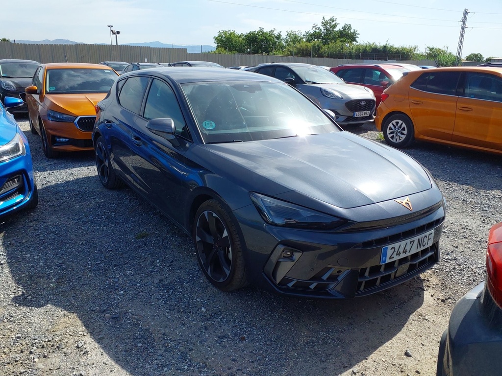 CUPRA Leon Manual (2025)