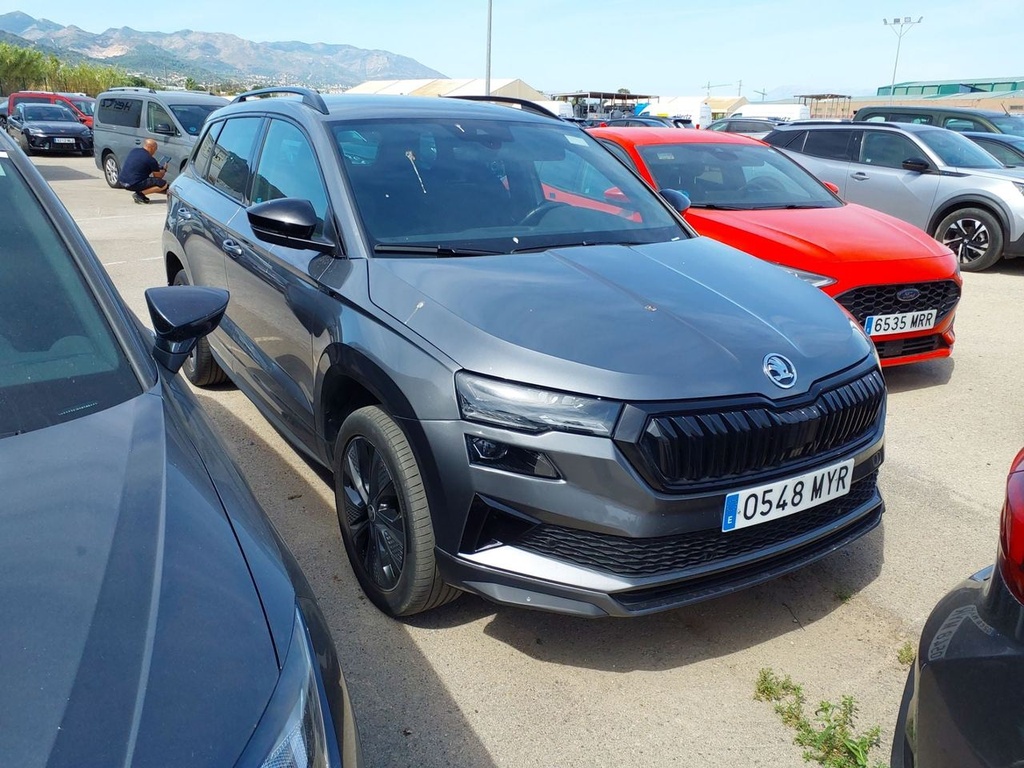 SKODA Karoq (Year of Construction 2025, 150 PS, Petrol)