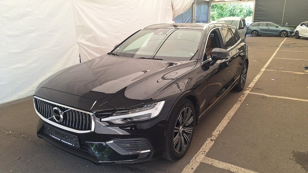 VOLVO V60 1969.0 cc Automatic (2020)