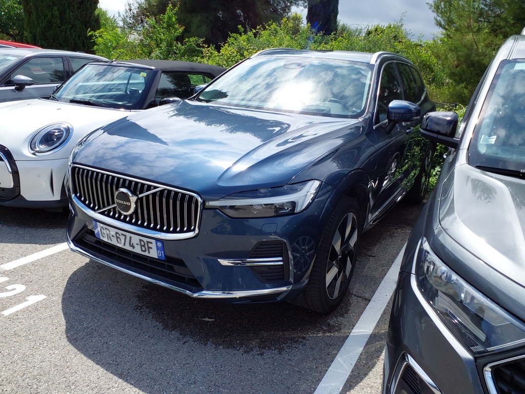VOLVO XC60 (2023)