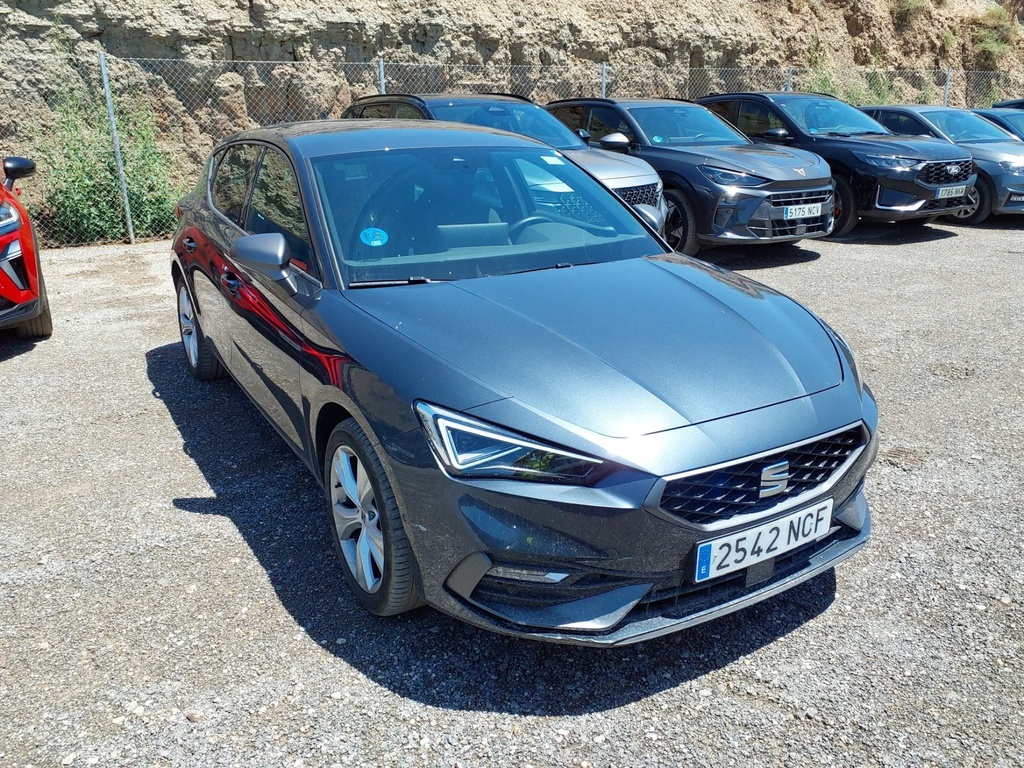 SEAT Leon (Year of Construction 2025, 204 PS, Petrol)