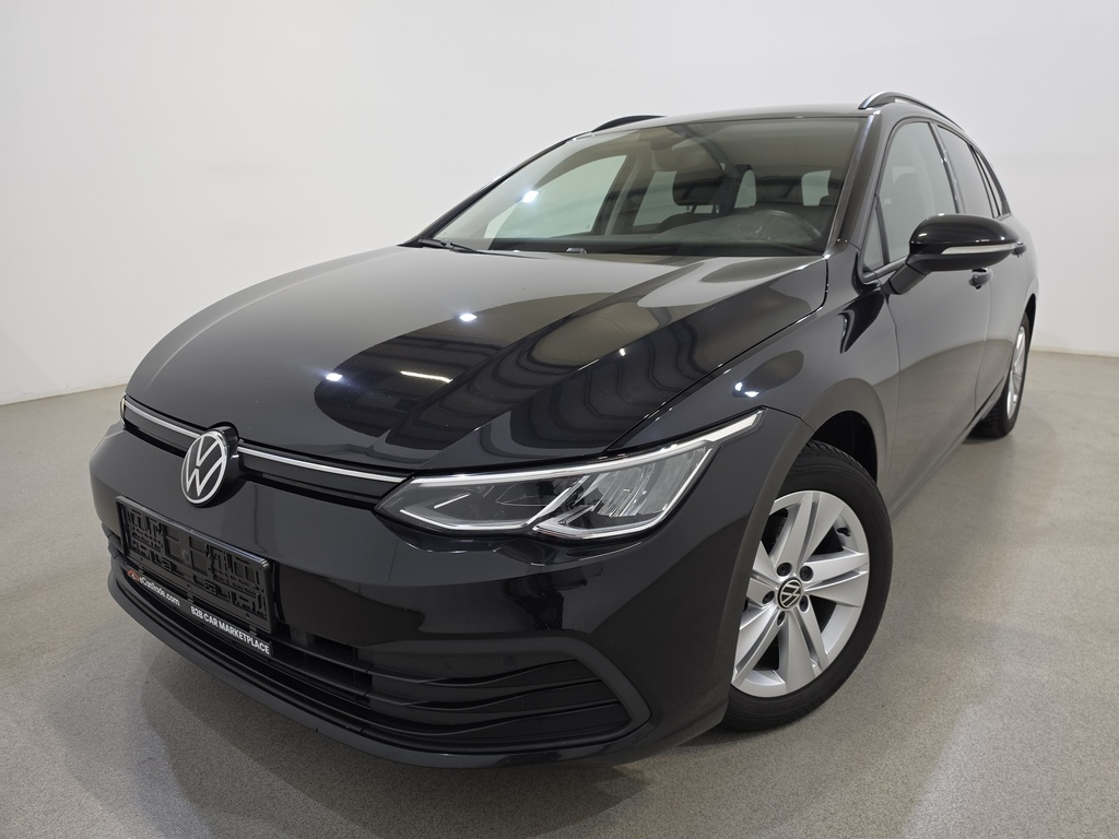 Volkswagen Golf (Year of Construction 2021, 110 PS, Petrol)