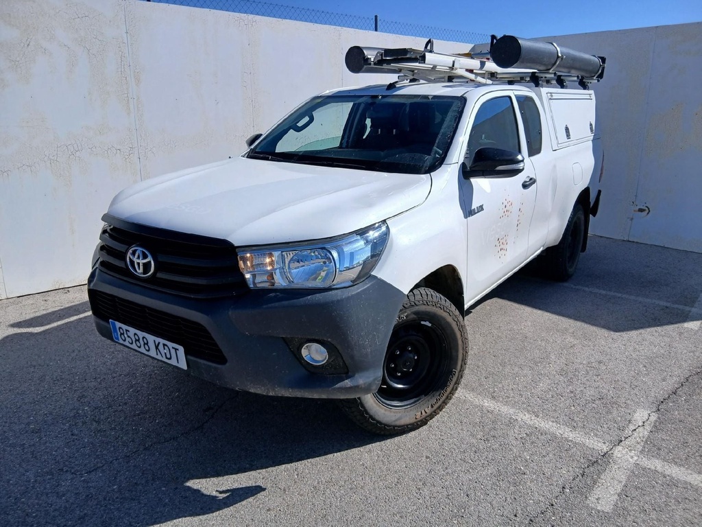 TOYOTA Hilux 2393.0 cc Manual (2017)