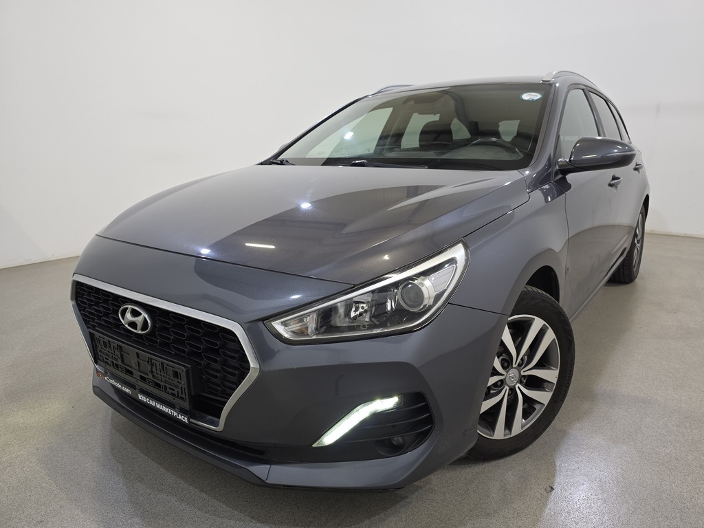 HYUNDAI i30 (Year of Construction 2020, 115 PS, Diesel)