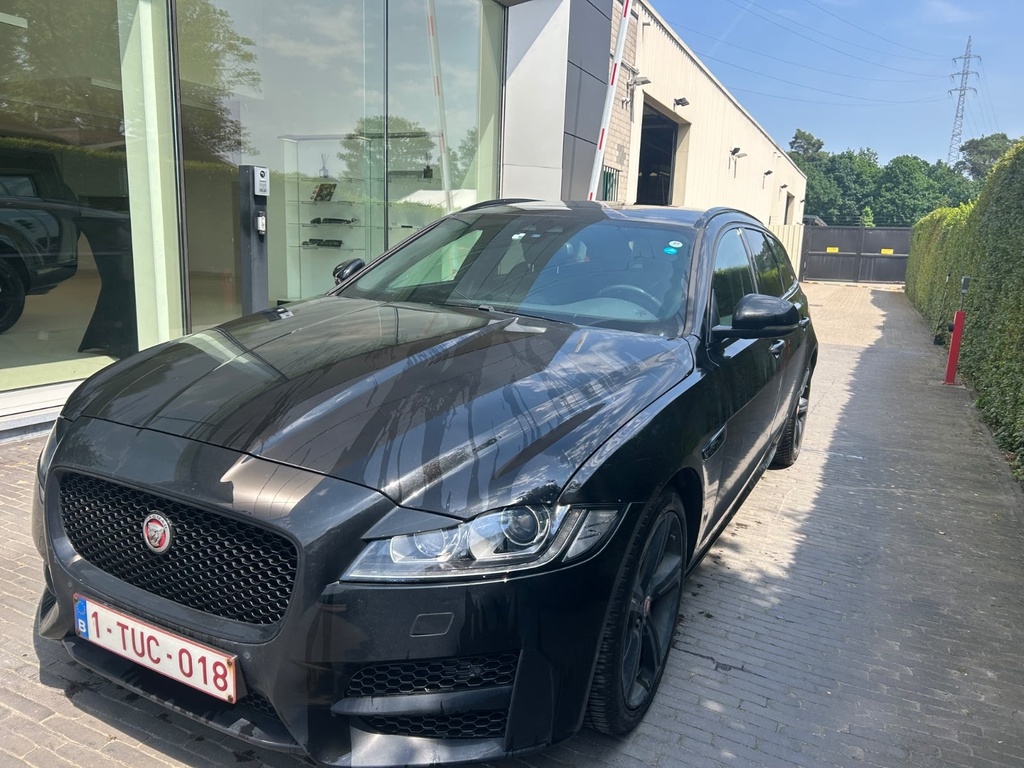 JAGUAR XF (Year of Construction 2018, 180 PS, Diesel)