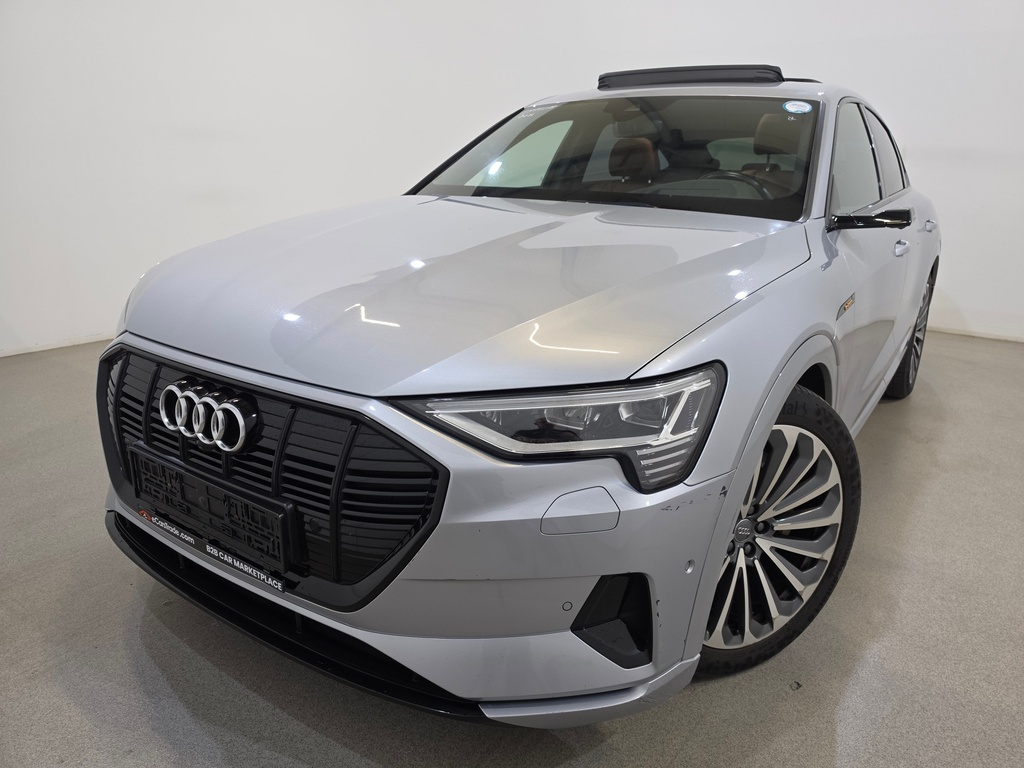 AUDI E-TRON (Year of Construction 2021, 408 PS, Electric)