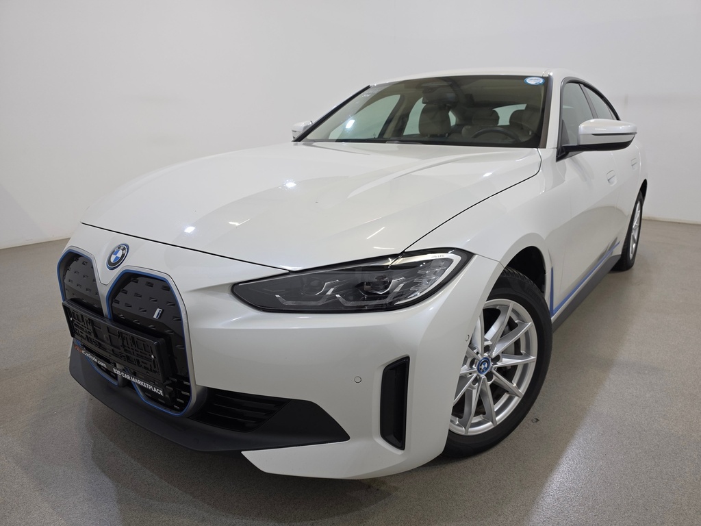 BMW i4 (Year of Construction 2023, 286 PS, Electric)