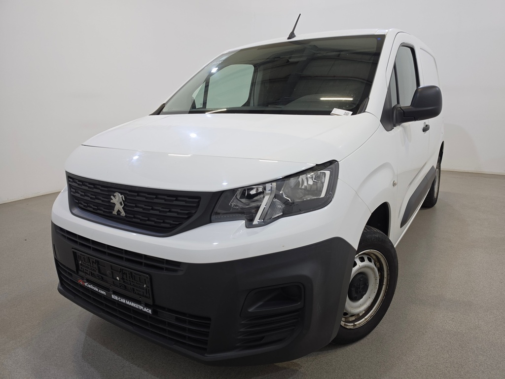 PEUGEOT Partner (Year of Construction 2021, 75 PS, Diesel)