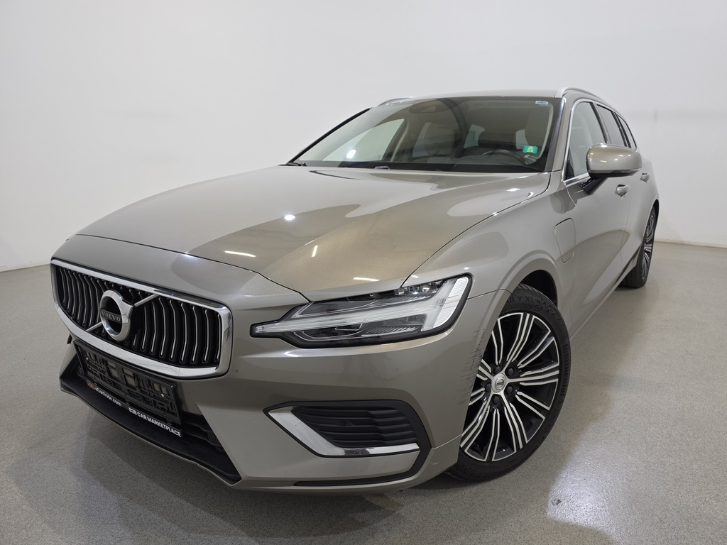 VOLVO V60 (Year of Construction 2021, 253 PS, Hybrid Petrol)