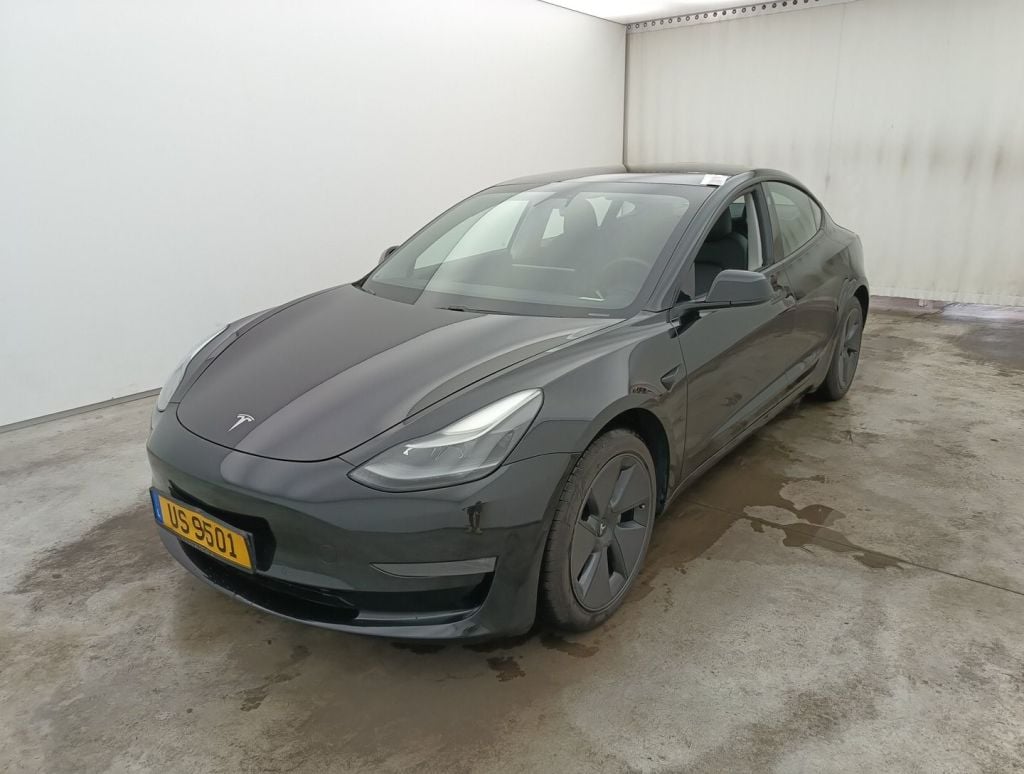 TESLA Model 3 (Year of Construction 2021, 498 PS, Petrol)