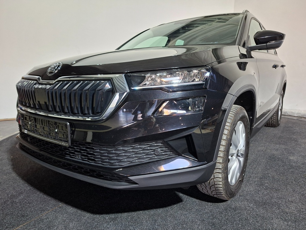 SKODA Karoq (Year of Construction 2023, 110 PS, Petrol)
