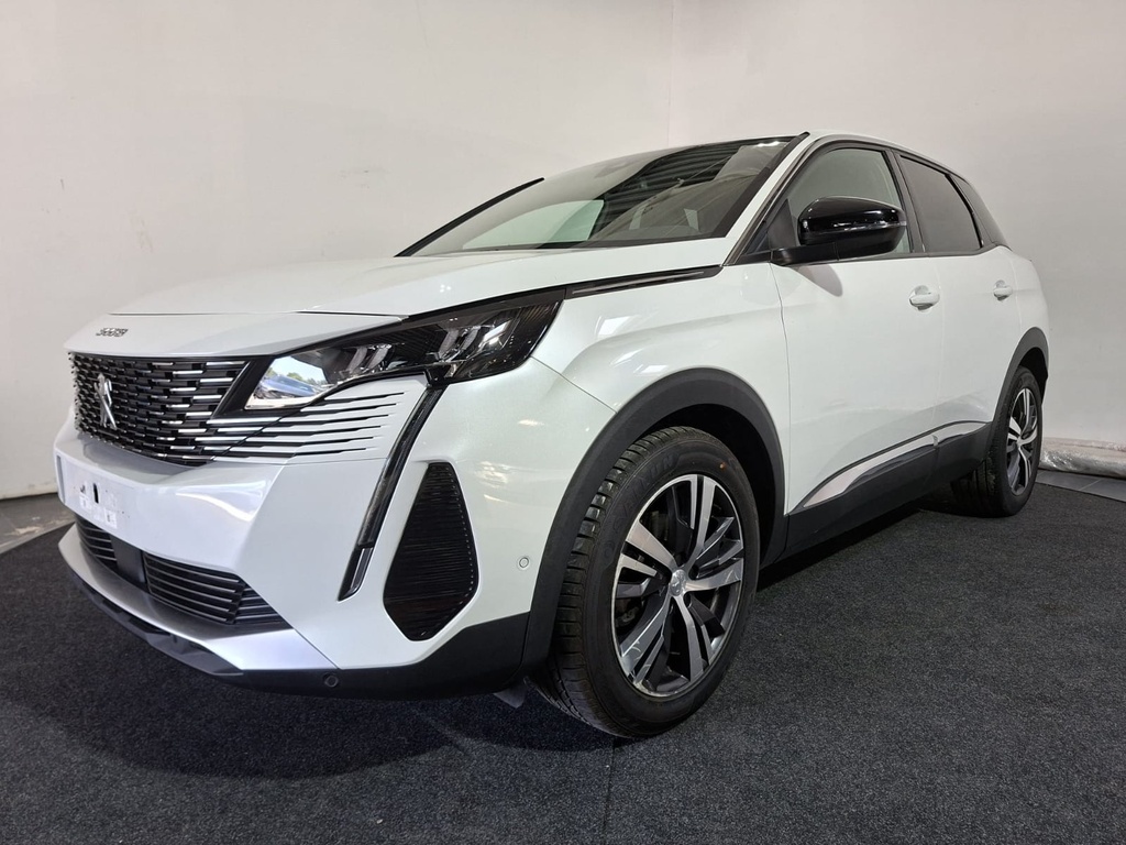 PEUGEOT 3008 (Year of Construction 2023, 131 PS, Diesel)