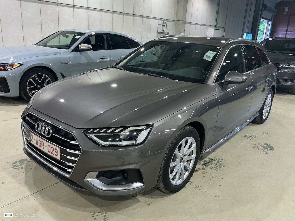 AUDI A4 (Year of Construction 2021, 136 PS, Diesel)