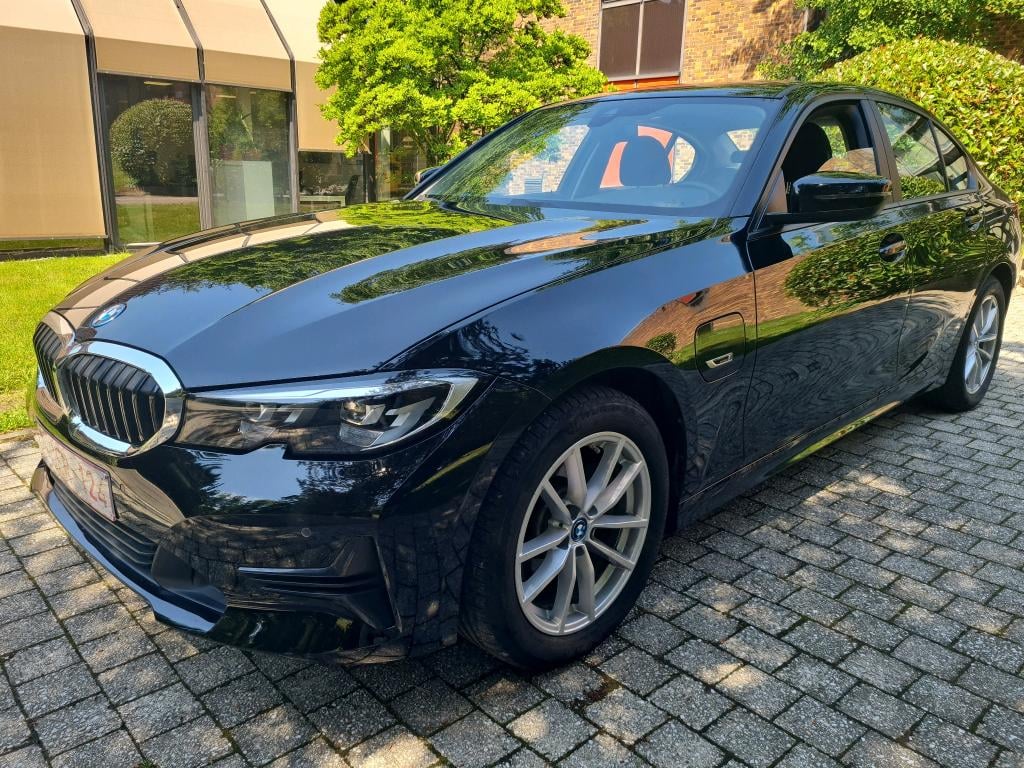 BMW 320 (Year of Construction 2022, 163 PS, Hybrid Petrol)