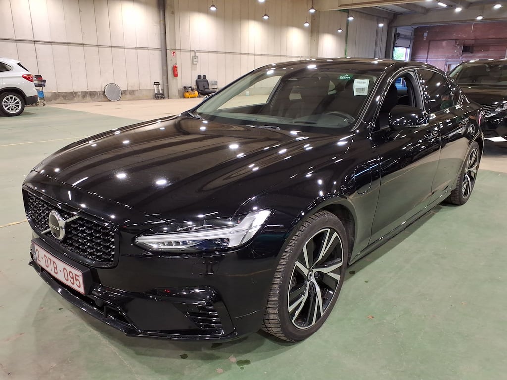 VOLVO S90 (Year of Construction 2023, 310 PS, Hybrid Petrol)