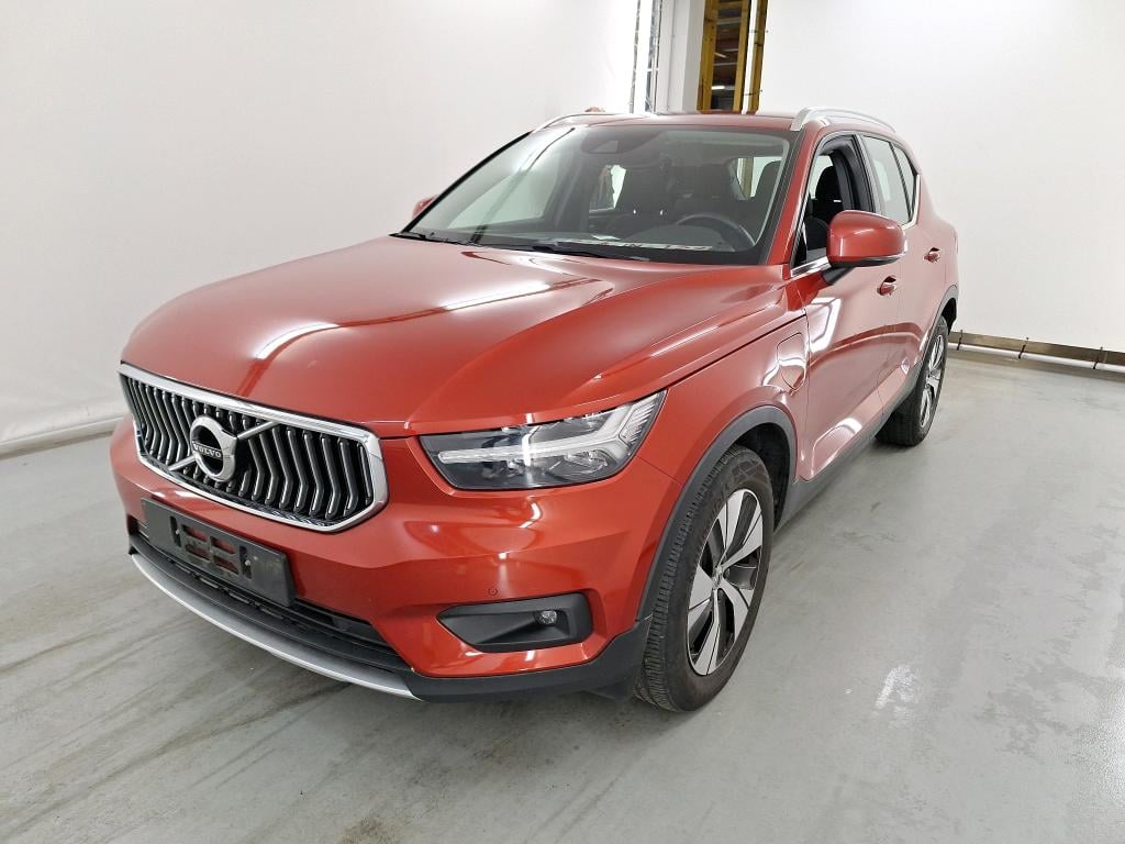 VOLVO XC40 (Year of Construction 2021, 129 PS, Electric)