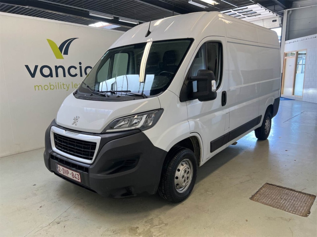 PEUGEOT Boxer (Year of Construction 2023, 140 PS, Diesel)