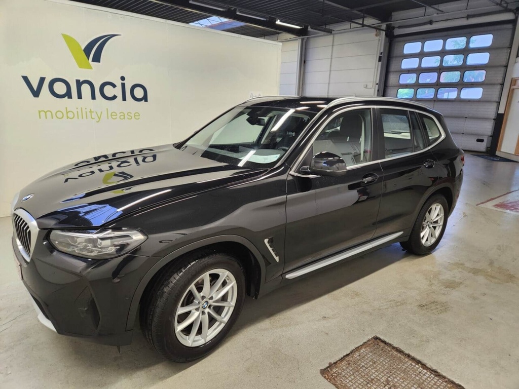 BMW X3 (Year of Construction 2023, 136 PS, Diesel)