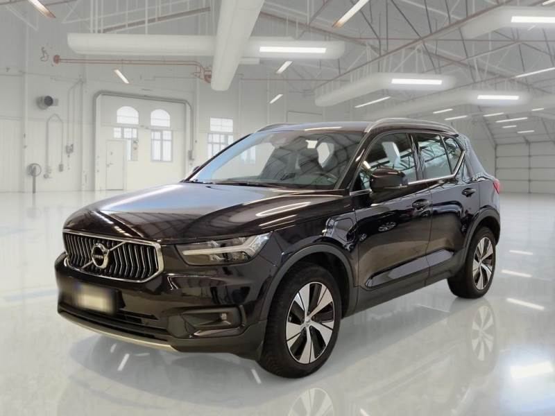 VOLVO XC40 (Year of Construction 2021, 261 PS, Hybrid Petrol)