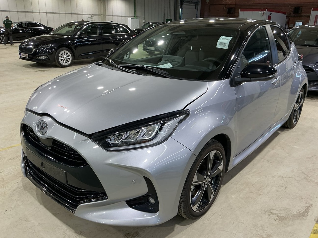 TOYOTA Yaris (Year of Construction 2025, 130 PS, Hybrid Diesel)