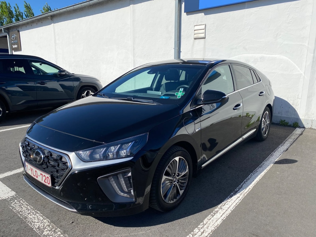 HYUNDAI IONIQ (Year of Construction 2020, 140 PS, Hybrid Petrol)