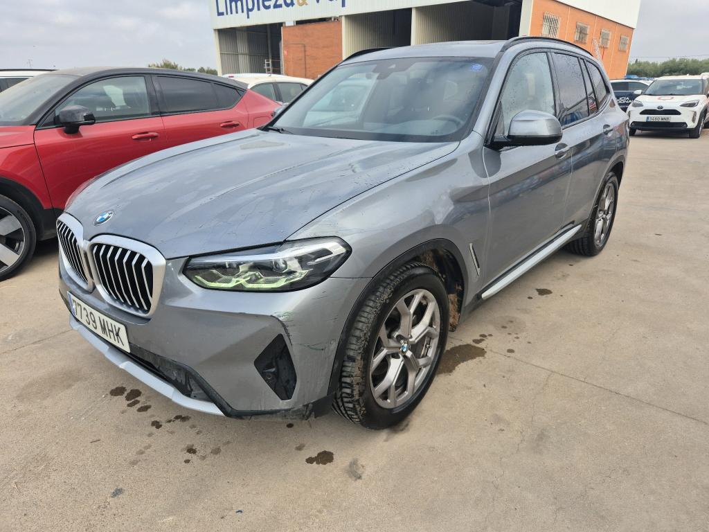 BMW X3 (Year of Construction 2023, 190 PS, Electric)