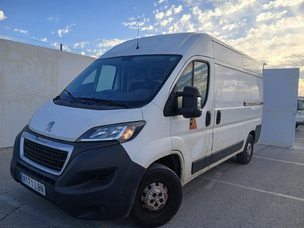 PEUGEOT Boxer (Year of Construction 2019, 131 PS, Diesel)