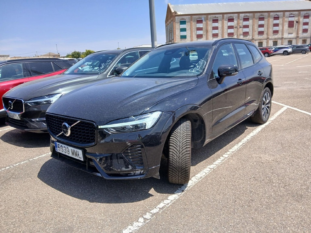 VOLVO XC60 (Year of Construction 2023, 197 PS, Electric)