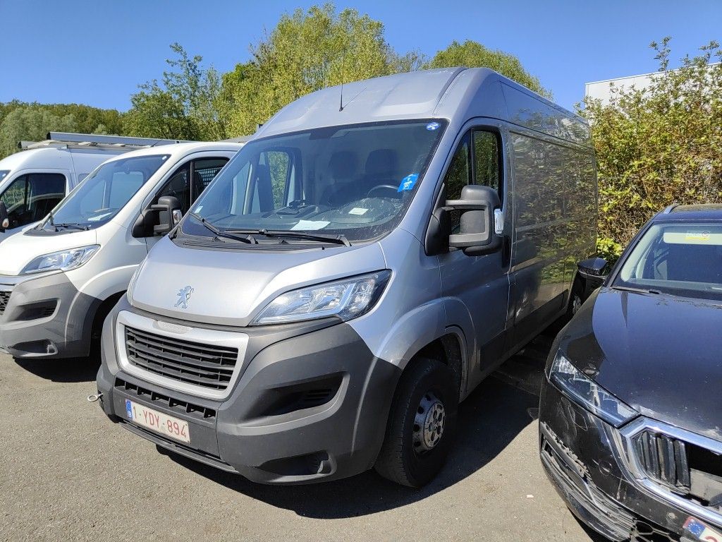 PEUGEOT Boxer (Year of Construction 2020, 120 PS, Diesel)