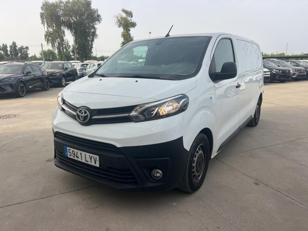 TOYOTA Proace (Year of Construction 2022, 145 PS, Diesel)