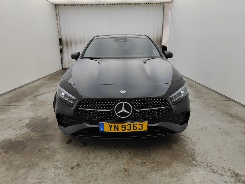 Mercedes A 200 (Year of Construction 2023, 150 PS, Diesel)