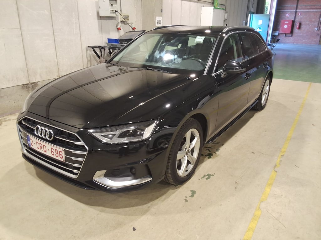 AUDI A4 (Year of Construction 2022, 136 PS, Diesel)