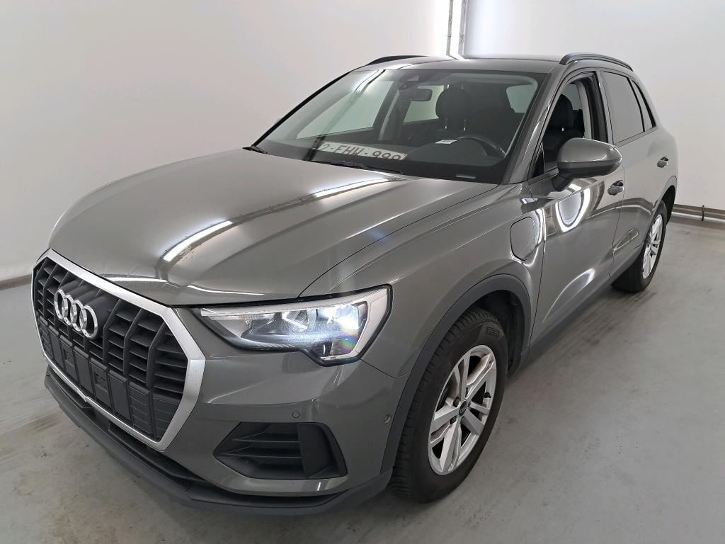 AUDI Q3 (Year of Construction 2022, 150 PS, Hybrid Petrol)